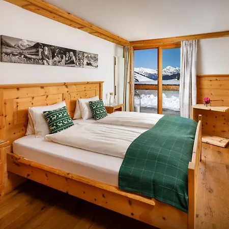 Walserhuus Sertig Hotell Sertig Döfli